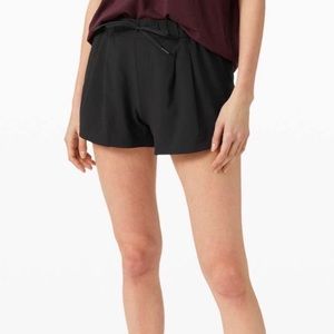 Lululemon Stroll at Sundown Shorts 3”